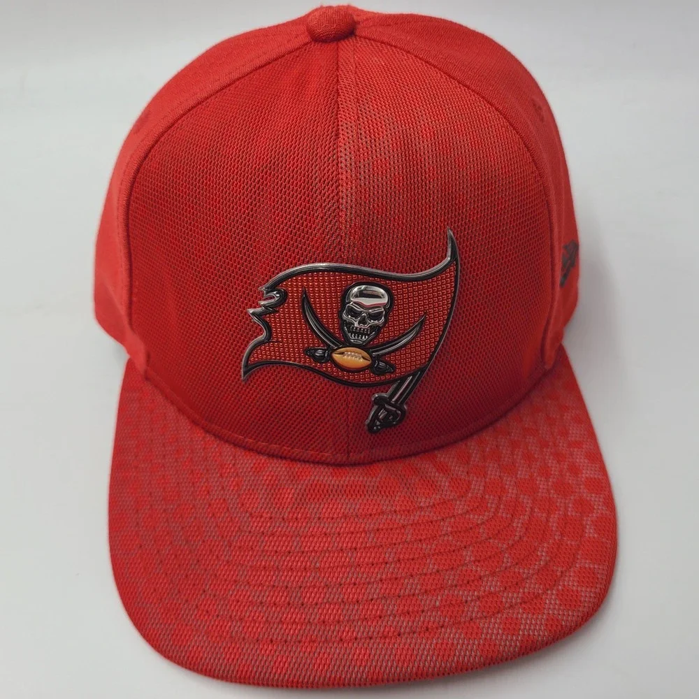 Youth Tampa Bay Buccaneers Hat Snapback New Era 9Fifty Red NFL Football Boys